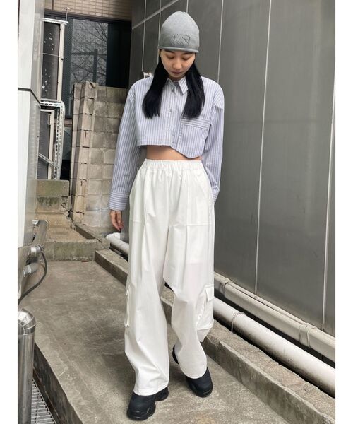 EMODA（エモダ）の「2WAYオーバーシャツ（シャツ/ブラウス・レディース・ベージュ/ホワイト/グレー/ブルー・FREE）」の18枚目の写真