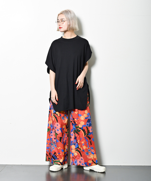 CITYSHOP(シティーショップ)の「《追加》ASYMMETRY Tシャツ(Tシャツ/カットソー・レディース・ホワイト/レッド/ブラック・FREE)」の4枚目の写真