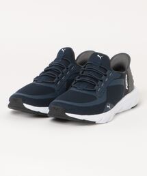 《PUMA》SOFTRIDE フレックス レース EASE IN ワイト