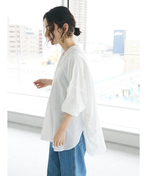 CRAFT STANDARD BOUTIQUE(クラフトスタンダードブティック)の「パールボタン抜き衿サークルブラウス(シャツ/ブラウス・レディース・サックスブルー/オフホワイト・FREE)」の21枚目の写真