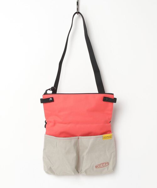 KEEN(キーン)の「HARVEST MATERIAL MULCHWAY SACOCHE / ハーベスト マテリアル マルチウェイ サコッシュ(ボディバッグ/ウエストポーチ・メンズ・アイボリー・OS)」の3枚目の写真