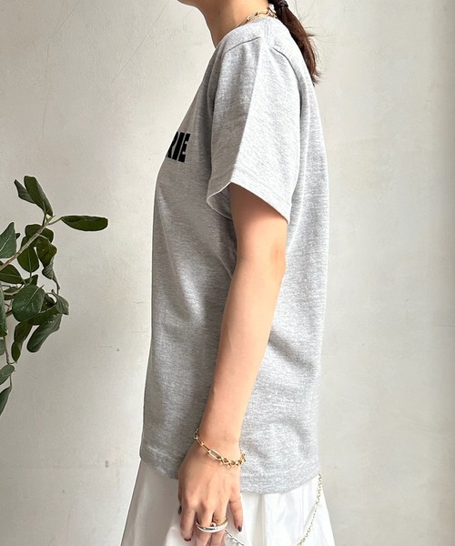 DouDou（ドゥドゥ）の「JE T'EN PRIEフロッキーロゴTEE（Tシャツ/カットソー・レディース・チャコールグレー/グレー/ホワイト系その他/ホワイト/ブラウン・FREE）」の12枚目の写真