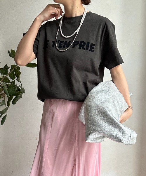 DouDou（ドゥドゥ）の「JE T'EN PRIEフロッキーロゴTEE（Tシャツ/カットソー・レディース・チャコールグレー/グレー/ホワイト系その他/ホワイト/ブラウン・FREE）」の17枚目の写真