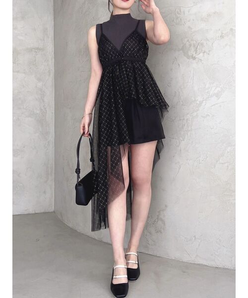 dazzlin(ダズリン)の「グロッシーショートパンツ(その他パンツ・レディース・ブルー/ブラック/ベージュ・SMALL/MEDIUM)」の21枚目の写真