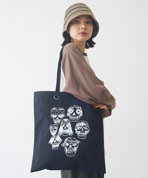 MILKFED.（ミルクフェド）の「HEAVY METAL FLAT TOTE（トートバッグ・レディース・ブラック/ホワイト/ピンク・ONE SIZE）」の14枚目の写真