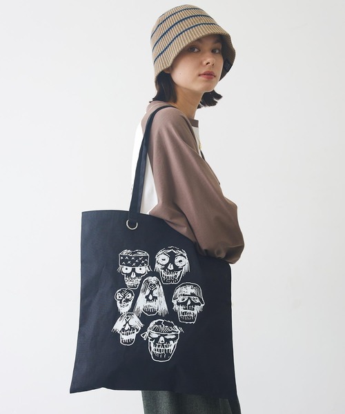 MILKFED.（ミルクフェド）の「HEAVY METAL FLAT TOTE（トートバッグ・レディース・ブラック/ホワイト/ピンク・ONE SIZE）」の16枚目の写真