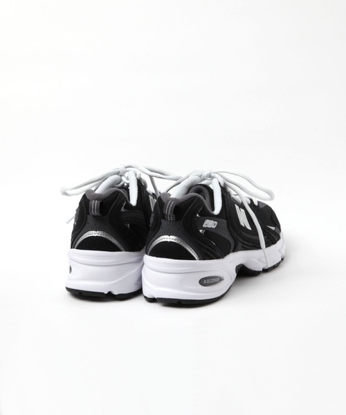 NEW BALANCE(ニューバランス)の「New Balance 530 102384(スニーカー・レディース・グレー/ブラック・MEDIUM/LARGE)」の5枚目の写真