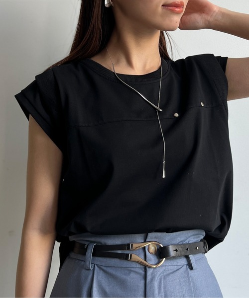 Chez toi（シェトワ）の「接触冷感フレンチスリーブプルオーバー（Tシャツ/カットソー・レディース・ネイビー/ブラック/グレイッシュベージュ/オフホワイト・FREE）」の2枚目の写真
