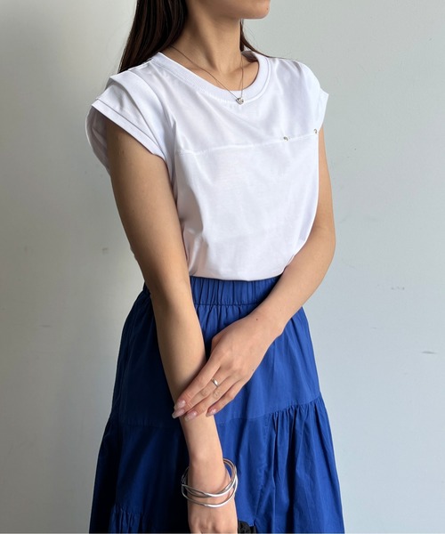 Chez toi（シェトワ）の「接触冷感フレンチスリーブプルオーバー（Tシャツ/カットソー・レディース・ネイビー/ブラック/グレイッシュベージュ/オフホワイト・FREE）」の9枚目の写真
