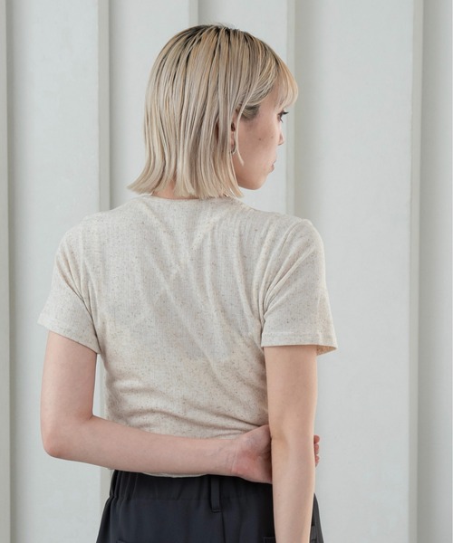 Amiur（エミレ）の「leaning neck melange tops / リーニングネックメランジトップス（Tシャツ/カットソー・レディース・ブルー/ベージュ・FREE）」の19枚目の写真