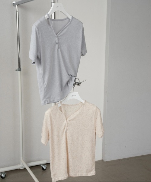 Amiur（エミレ）の「leaning neck melange tops / リーニングネックメランジトップス（Tシャツ/カットソー・レディース・ブルー/ベージュ・FREE）」の4枚目の写真