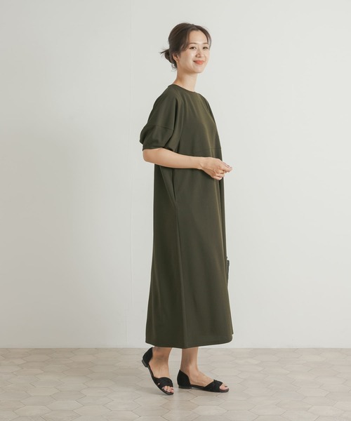 URBAN RESEARCH DOORS(アーバンリサーチドアーズ)の「ランタンスリーブジャージーワンピース(ワンピース・レディース・カーキ/ネイビー/ブラック・MEDIUM)」の12枚目の写真