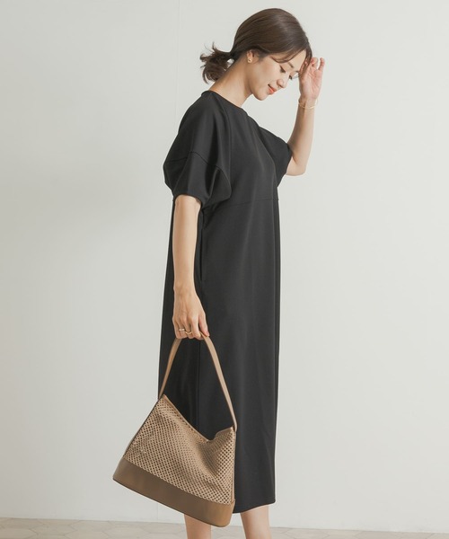 URBAN RESEARCH DOORS(アーバンリサーチドアーズ)の「ランタンスリーブジャージーワンピース(ワンピース・レディース・カーキ/ネイビー/ブラック・MEDIUM)」の19枚目の写真