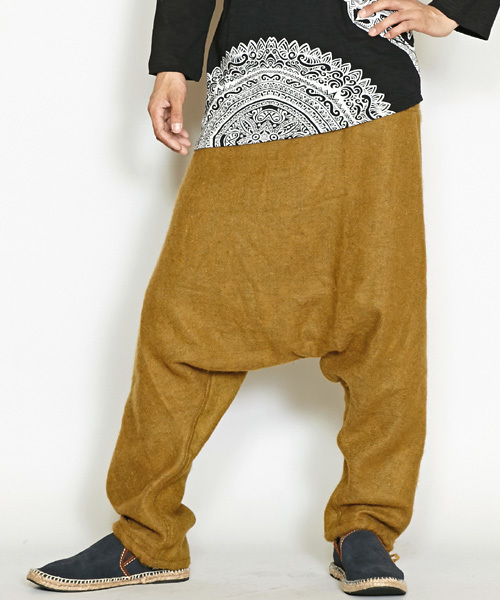 チャイハネ（チャイハネ）の「【チャイハネ】yul アクリル起毛シンプルサルエルパンツ（ユニセックス）（その他パンツ・メンズ・マスタード/ブラック/グリーン/ベージュ/ブルー/オレンジ/ターコイズブルー/ネイビー/グリーン系その他/ワイン・FREE）」の8枚目の写真