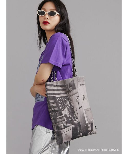 jouetie（ジュエティ）の「【JANIS】chain and synthetic leather strap tote bag【コラボ】（トートバッグ・レディース・ブラック/グレー・FREE）」の2枚目の写真