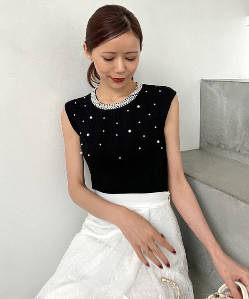 ROYAL PARTY(ロイヤルパーティー)の「パールノースリーブニットトップス(ニット/セーター・レディース・ブルー/オフホワイト/ブラック・FREE)」の7枚目の写真