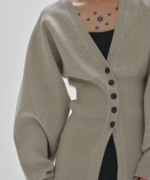 TODAYFUL（トゥデイフル）の「TODAYFUL　Waistshape Knit Cardigan ウエストシェイプニットカーディガン/12420529（カーディガン/ボレロ・レディース・ライトグレー/チャコールグレー・ONE SIZE）」の4枚目の写真