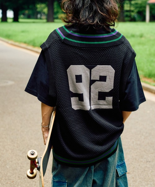 SOUNDSGOOOOD（サウンズグッド）の「【SOUNDS GOOOOD / サウンズグッド】ナンバリングメッシュベスト（ベスト・メンズ・ブラック・ONE SIZE）」の2枚目の写真