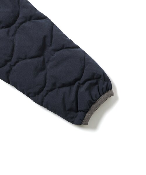 BREEZE（ブリーズ）の「インナーキルトジャケット_マシンウォッシャブル（ブルゾン・キッズ・レインボー/ブラック/アイボリー/カーキ・90/100/110/120/130/140/150/160）」の17枚目の写真