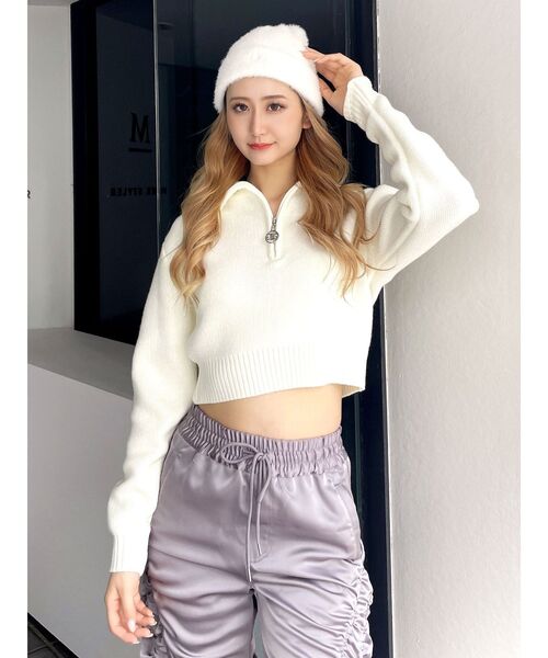 GYDA（ジェイダ）の「Symmetry GYDAスライダーニットトップス（ニット/セーター・レディース・ブラック/その他1/オフホワイト・FREE）」の9枚目の写真