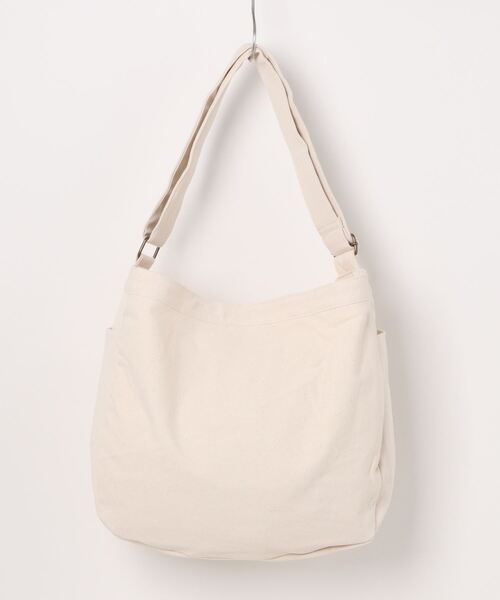 FRUIT OF THE LOOM(フルーツオブザルーム)の「FRUIT OF THE LOOM / FTL NEWSPAPER BAG / 80677900(ショルダーバッグ・レディース・サックスブルー/ブラック/レッド/イエロー/ベージュ・ONESIZE)」の6枚目の写真