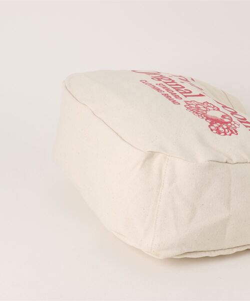 FRUIT OF THE LOOM(フルーツオブザルーム)の「FRUIT OF THE LOOM / FTL NEWSPAPER BAG / 80677900(ショルダーバッグ・レディース・サックスブルー/ブラック/レッド/イエロー/ベージュ・ONESIZE)」の7枚目の写真