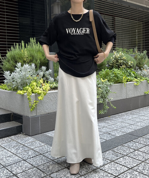 DOUDOU(ドゥドゥ) バックボタンジョーゼットロゴTEE 　ホワイト DouDou（ドゥドゥ）の「バックボタンジョーゼットロゴTEE（T