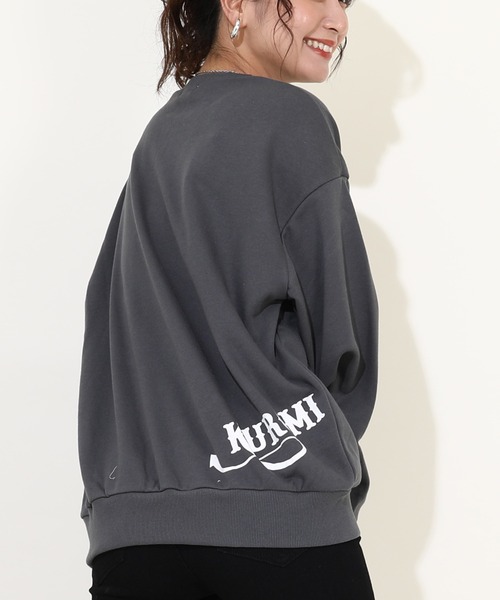sanrio(サンリオ)の「親子お揃い サンリオ BIGフェイス トレーナー 9797A(スウェット・レディース・その他24/ブルー/チャコールグレー/その他25・L/M/S)」の13枚目の写真