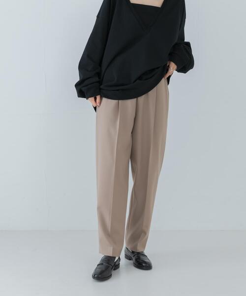 URBAN RESEARCH(アーバンリサーチ)の「ウォッシャブルウールテーパードパンツ(その他パンツ・レディース・ベージュ/チャコールグレー・38/36)」の5枚目の写真