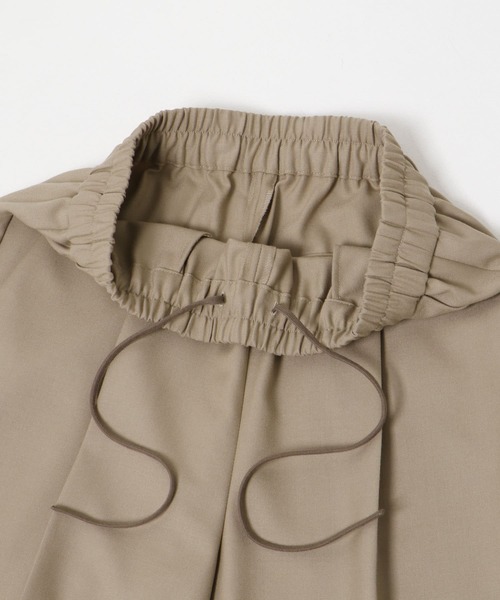 URBAN RESEARCH（アーバンリサーチ）の「ウォッシャブルウールテーパードパンツ（その他パンツ・レディース・ベージュ/チャコールグレー・38/36）」の18枚目の写真