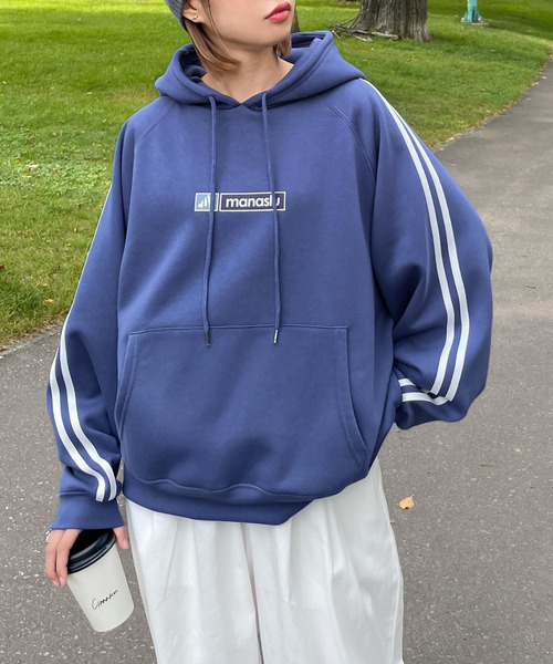 Chillfar（チルファー）の「ボックスロゴプリント ラインスリーブプルオーバーパーカー（パーカー・レディース・ホワイト/オートミール/ネイビー/ブラック/杢グレー/ブルー・FREE）」の6枚目の写真