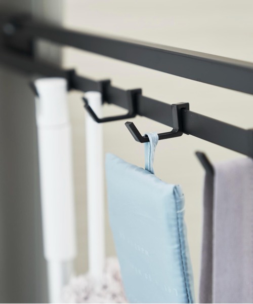 tower（タワー）の「tower（タワー）マグネット冷蔵庫横隠せるスライドフック（キッチン収納・レディース・ブラック/ホワイト・ONE SIZE）」の7枚目の写真