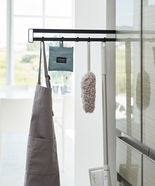 tower（タワー）の「tower（タワー）マグネット冷蔵庫横隠せるスライドフック（キッチン収納・レディース・ブラック/ホワイト・ONE SIZE）」の4枚目の写真