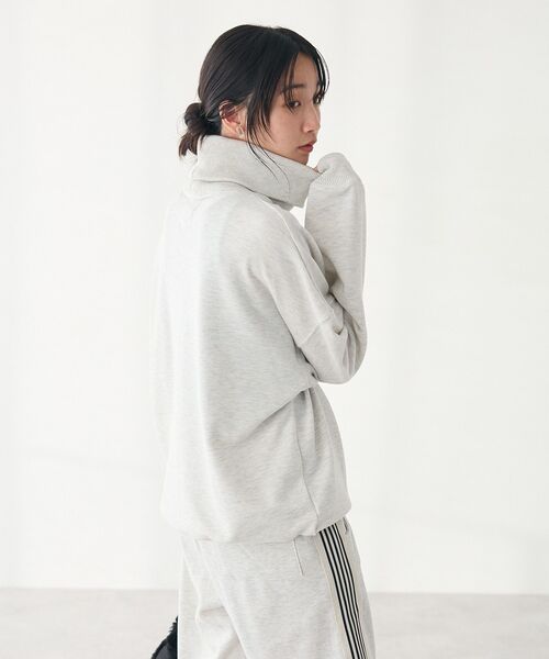 CRAFT STANDARD BOUTIQUE（クラフトスタンダードブティック）の「【ユニセックス】裏毛タートルスウェット（スウェット・レディース・ブラック/ホワイト系その他/カーキ・M/L/XL）」の16枚目の写真