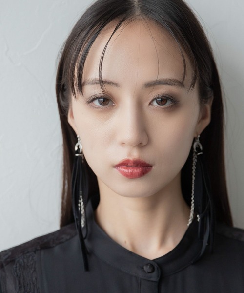 HARE（ハレ）の「ベロアリボンピアス(HARE)（ピアス（両耳用）・レディース・ブラック/レッド・FREE）」の3枚目の写真