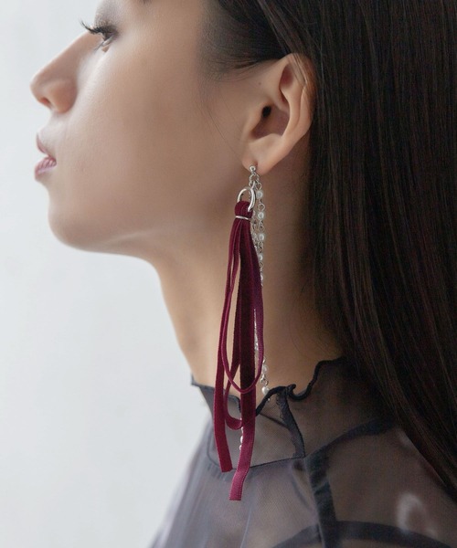 HARE（ハレ）の「ベロアリボンピアス(HARE)（ピアス（両耳用）・レディース・ブラック/レッド・FREE）」の6枚目の写真