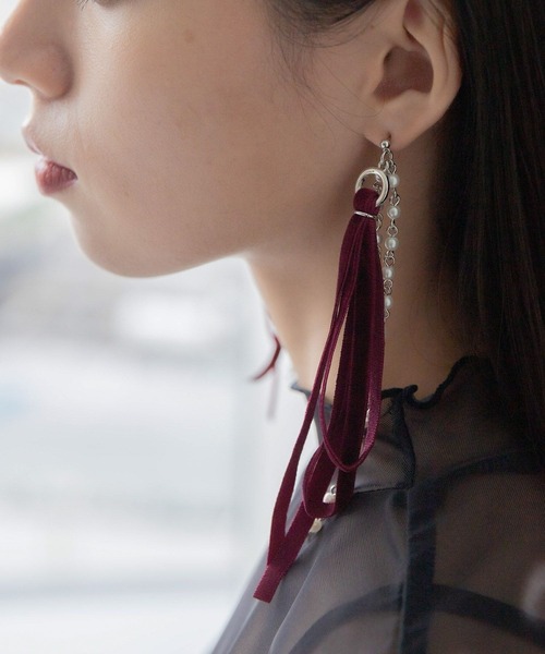 HARE（ハレ）の「ベロアリボンピアス(HARE)（ピアス（両耳用）・レディース・ブラック/レッド・FREE）」の7枚目の写真