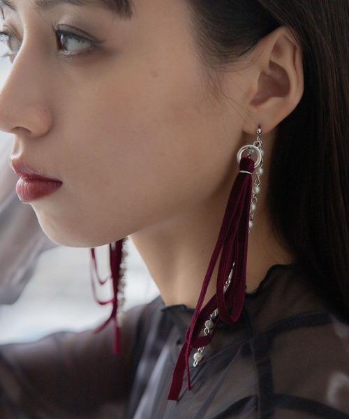 HARE（ハレ）の「ベロアリボンピアス(HARE)（ピアス（両耳用）・レディース・ブラック/レッド・FREE）」の8枚目の写真