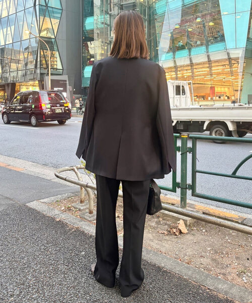 SHENERY（シーナリー）の「《2way仕様》2WAYジャケット（テーラードジャケット・レディース・ベージュ/ブラック・FREE）」の4枚目の写真