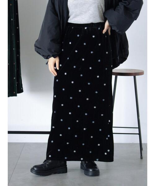 ehka sopo(エヘカソポ)の「◎ベロア刺繍スカート(スカート・レディース・グリーン/ブラック/チャコールグレー・F)」の2枚目の写真