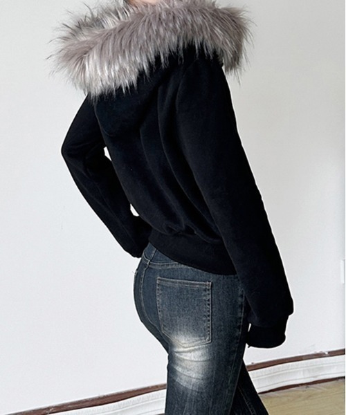 gossip！ロサンゼルス（ゴシップロサンゼルス）の「Y2K エコファー ジップアップ スリム パーカー 裏起毛（パーカー・レディース・ブラック・FREE）」の14枚目の写真