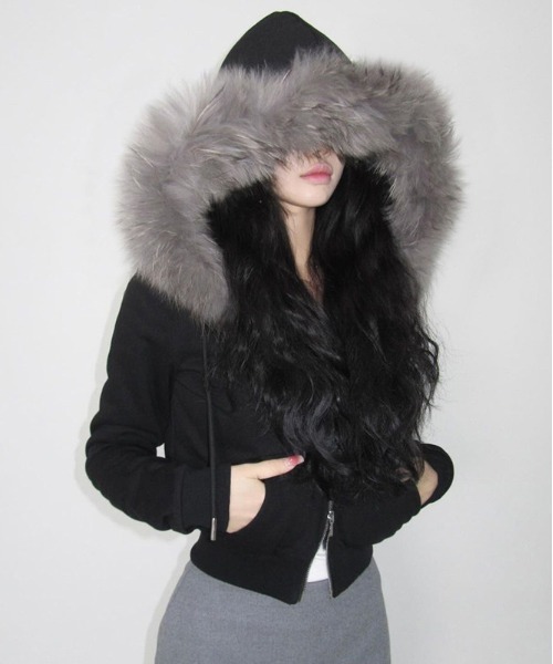 gossip！ロサンゼルス（ゴシップロサンゼルス）の「Y2K エコファー ジップアップ スリム パーカー 裏起毛（パーカー・レディース・ブラック・FREE）」の15枚目の写真