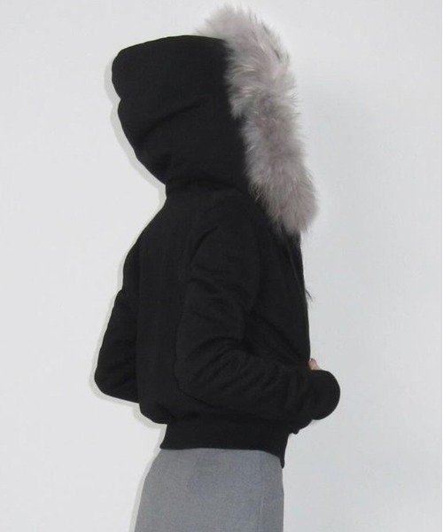 gossip！ロサンゼルス（ゴシップロサンゼルス）の「Y2K エコファー ジップアップ スリム パーカー 裏起毛（パーカー・レディース・ブラック・FREE）」の16枚目の写真