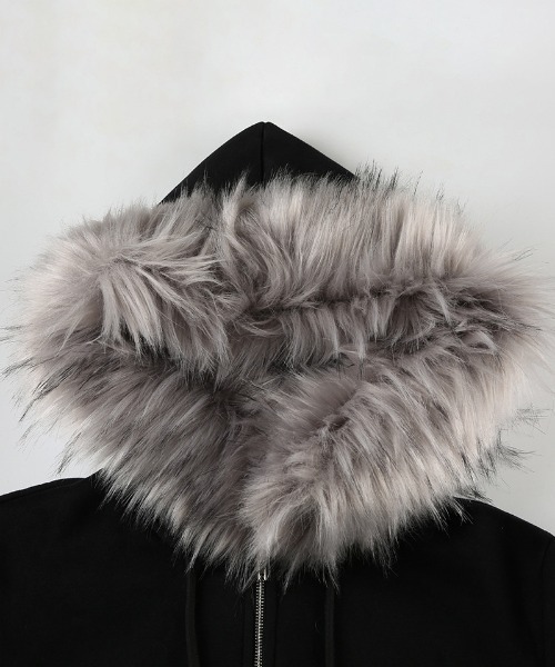 gossip！ロサンゼルス（ゴシップロサンゼルス）の「Y2K エコファー ジップアップ スリム パーカー 裏起毛（パーカー・レディース・ブラック・FREE）」の20枚目の写真