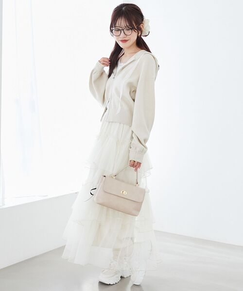 MAJESTIC LEGON(マジェスティックレゴン)の「レースリボンWジップニットパーカー(ニット/セーター・レディース・ブラック/グレー/アイボリー・MEDIUM)」の6枚目の写真