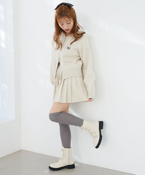 MAJESTIC LEGON(マジェスティックレゴン)の「レースリボンWジップニットパーカー(ニット/セーター・レディース・ブラック/グレー/アイボリー・MEDIUM)」の9枚目の写真