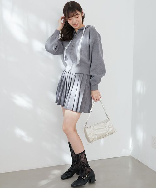 MAJESTIC LEGON(マジェスティックレゴン)の「レースリボンWジップニットパーカー(ニット/セーター・レディース・ブラック/グレー/アイボリー・MEDIUM)」の19枚目の写真