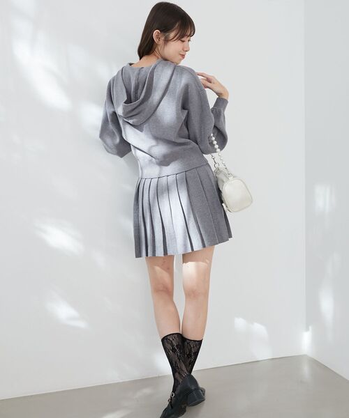 MAJESTIC LEGON(マジェスティックレゴン)の「レースリボンWジップニットパーカー(ニット/セーター・レディース・ブラック/グレー/アイボリー・MEDIUM)」の20枚目の写真