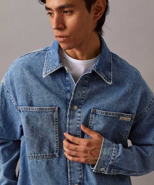 Calvin Klein（カルバン・クライン）の「オーバーサイズオーバーシャツ