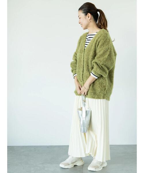 Lugnoncure（ルノンキュール）の「起毛Vネックカーディガン（カーディガン/ボレロ・レディース・ブルー/チャコールグレー/カーキ/シルバーグレー・F）」の8枚目の写真